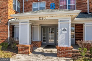 12908 Fox Bow Dr, Unit 307 in Upper Marlboro, MD - Building Photo