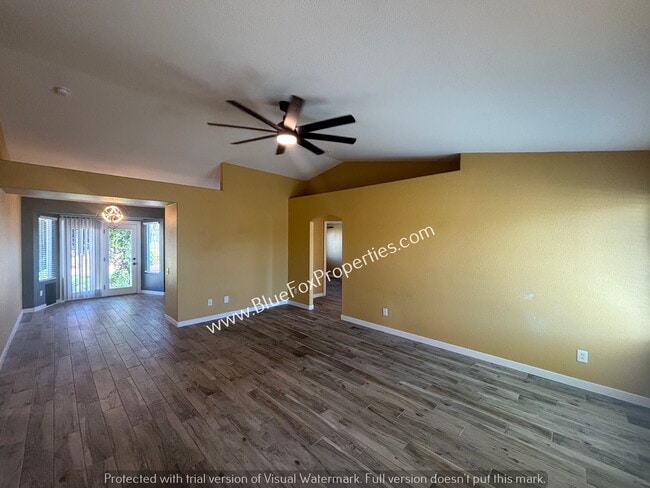 2570 W Camino Del Grijalva in Tucson, AZ - Building Photo - Building Photo