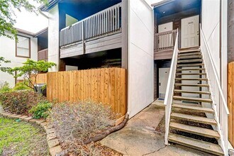 2601 S Braeswood Blvd-Unit -1404 in Houston, TX - Building Photo - Building Photo
