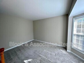 508 Hickorywood Blvd in Cary, NC - Building Photo - Building Photo