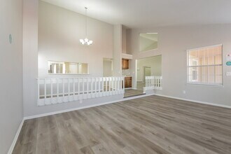 15059 E Layton Pl in Aurora, CO - Building Photo - Building Photo
