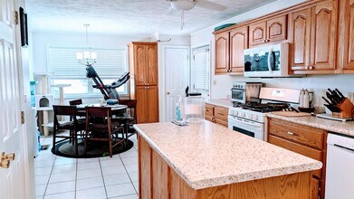 1012 Fairwater Cir in Horseshoe Bend, AR - Building Photo - Building Photo
