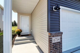 6754 72nd AvenueS in Horace, ND - Building Photo - Building Photo