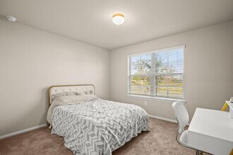 143 Periwinkle Ln in Bastrop, TX - Building Photo - Building Photo