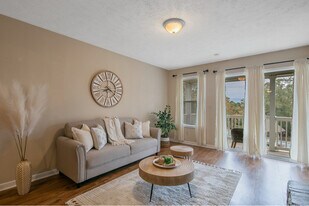 1006 Brookhollow Dr in Fayetteville, NC - Building Photo