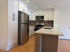 9120 Gramercy Dr in San Diego, CA - Building Photo - Building Photo