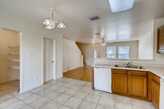 4807 Heather Pass in San Antonio, TX - Building Photo - Building Photo