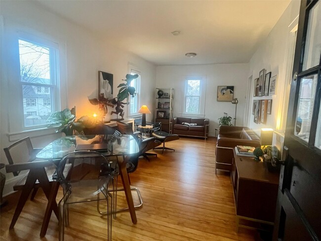 165 Brook St in Scarsdale, NY - Building Photo - Building Photo