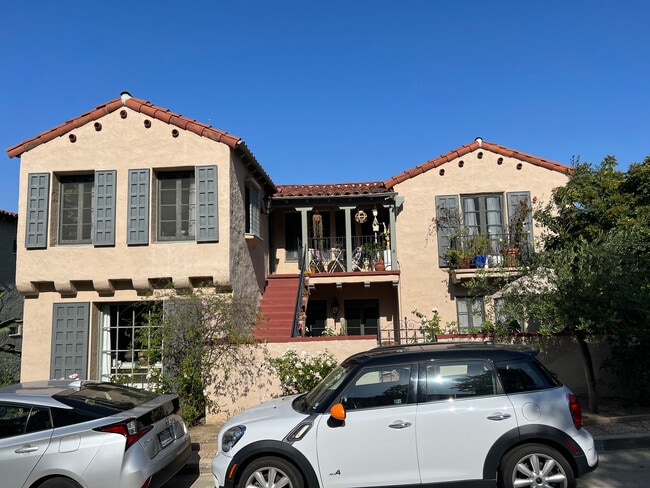 2414 Tesla Terrace, Unit 2 in Los Angeles, CA - Building Photo - Building Photo