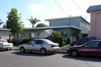 410 Grant St in Oceanside, CA - Building Photo - Building Photo