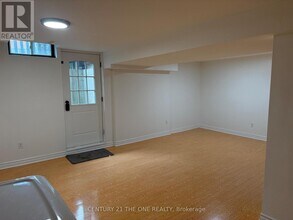 185 Campbell Ave in Vaughan, ON - Building Photo - Building Photo