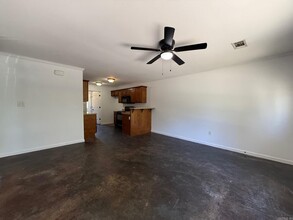 8904 Eskabar Dr in Benton, AR - Building Photo - Building Photo