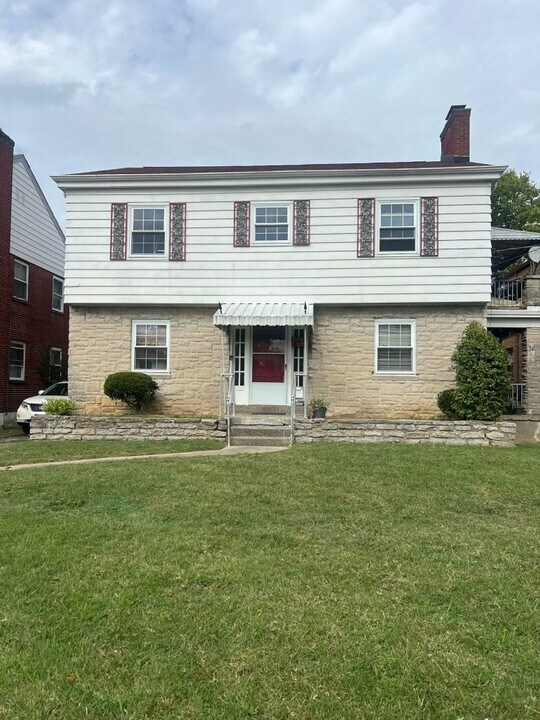 5214 Sidney Rd in Cincinnati, OH - Building Photo