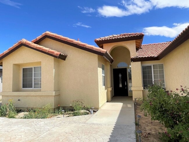 9630 Village Pkwy in California City, CA - Building Photo - Building Photo
