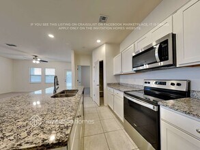 35562 W Santa Clara Ave in Maricopa, AZ - Foto de edificio - Building Photo