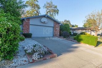 1217 Aberdeen Ave in Stockton, CA - Building Photo - Building Photo