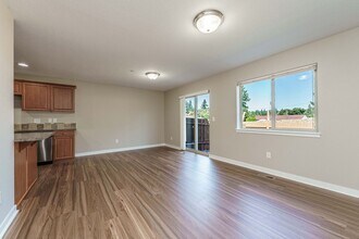 836 NE 109th Ct in Vancouver, WA - Building Photo - Building Photo