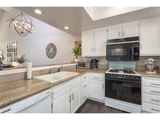 1635 Clark Ave in Long Beach, CA - Building Photo - Building Photo