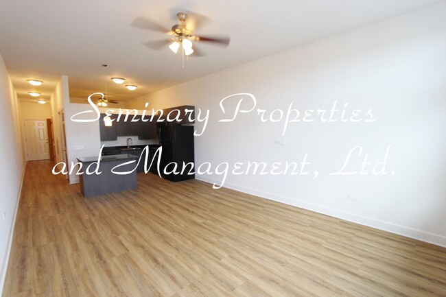 Prime Southport Corridor newer constructio... in Chicago, IL - Building Photo - Interior Photo