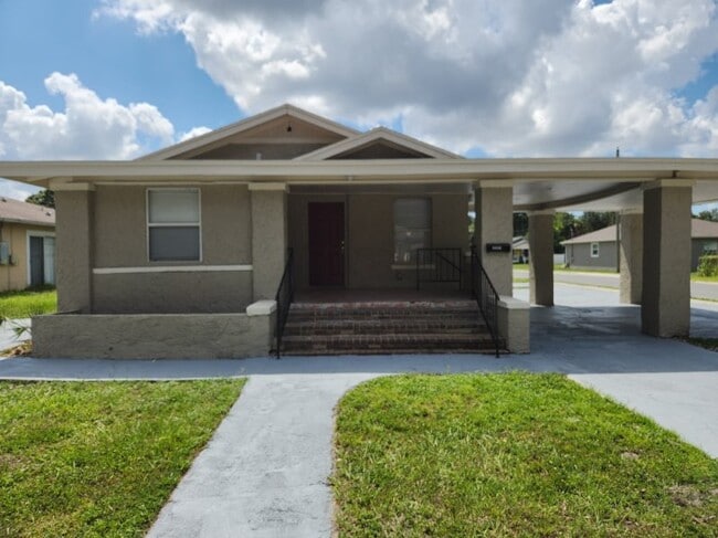 3301 E 27th Ave in Tampa, FL - Building Photo - Building Photo