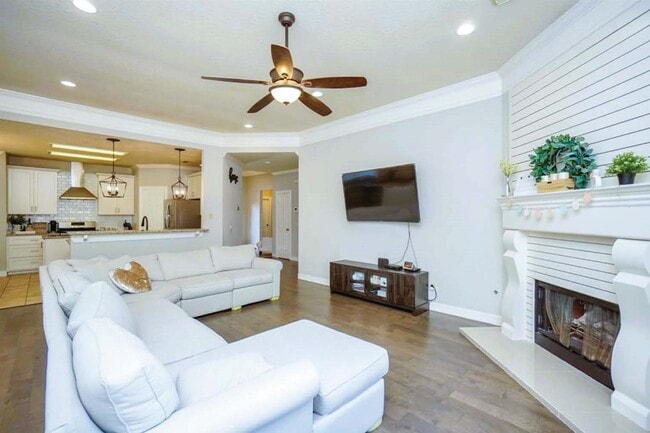 property at 6403 Faulkner Ridge Dr