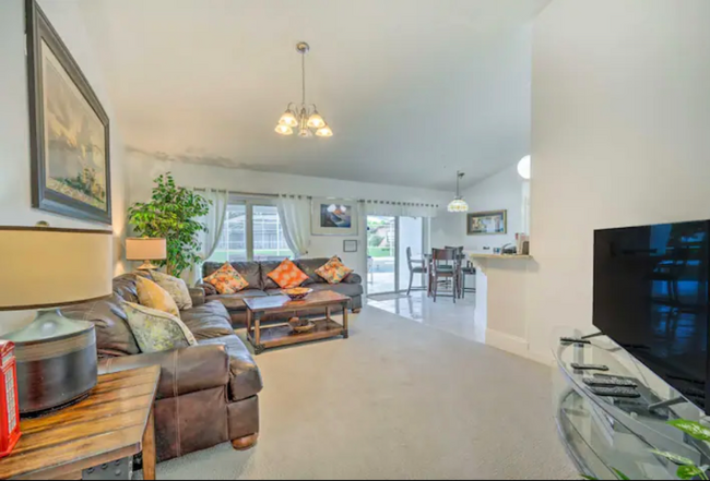 1002 Russel Ridge Ct in Kissimmee, FL - Foto de edificio - Building Photo