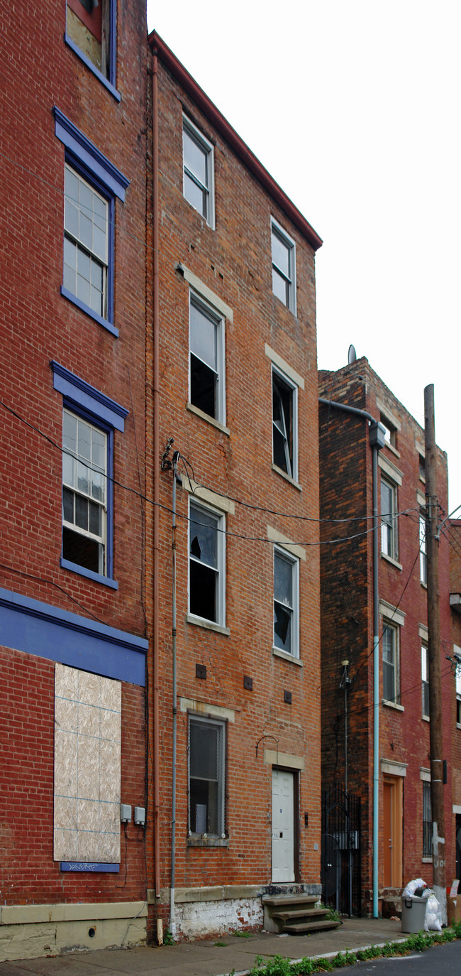 1510-1512 Moore Street in Cincinnati, OH - Building Photo - Building Photo