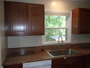 3538 Orchard Dr in Stow, OH - Building Photo - Building Photo