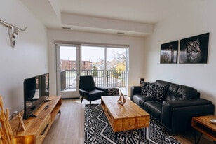 456 Gertrude Ave in Winnipeg, MB - Building Photo