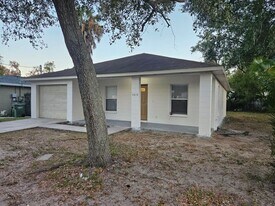 3019 E Comanche Ave in Tampa, FL - Building Photo