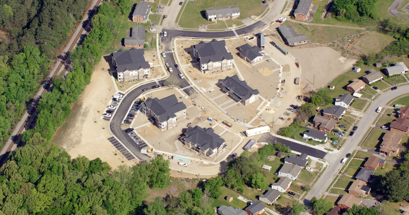 Pecan Acres in Petersburg, VA - Building Photo