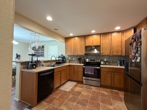 7653 Canyon Oak Dr in Colorado Springs, CO - Foto de edificio - Building Photo