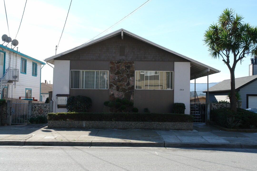 543 Baden Ave in South San Francisco, CA - Building Photo