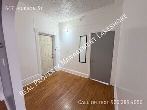 647 Jackson St in Oshkosh, WI - Building Photo - Building Photo