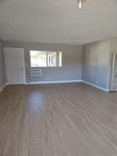 8445 Tobias Ave in Los Angeles, CA - Building Photo - Building Photo