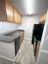220 Lake Parsons Green in Brandon, FL - Building Photo - Building Photo