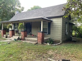 5420 Mount Zion Rd in Hackett, AR - Building Photo