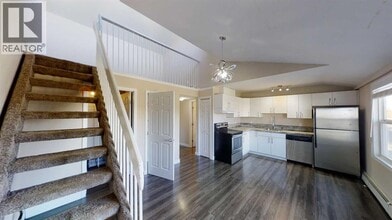 7201 Poplar Dr in Grande Prairie, AB - Building Photo - Building Photo