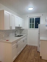 160 NE 55th St in Miami, FL - Building Photo
