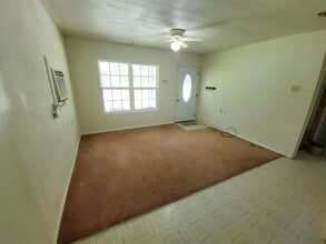 11 Winding Ridge in Huntsville, TX - Building Photo - Building Photo
