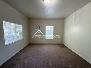 2417 18th St in Sacramento, CA - Building Photo - Building Photo