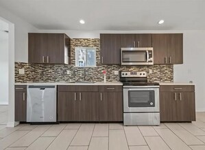 3411 E 5th Pl in Tulsa, OK - Building Photo - Building Photo