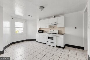 2301 S 16th St in Philadelphia, PA - Building Photo