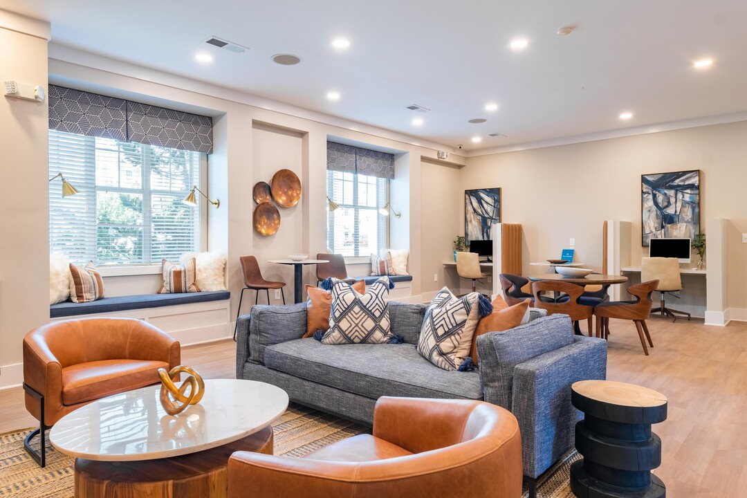 Hawthorne at the Greene in Charlotte, NC - Foto de edificio