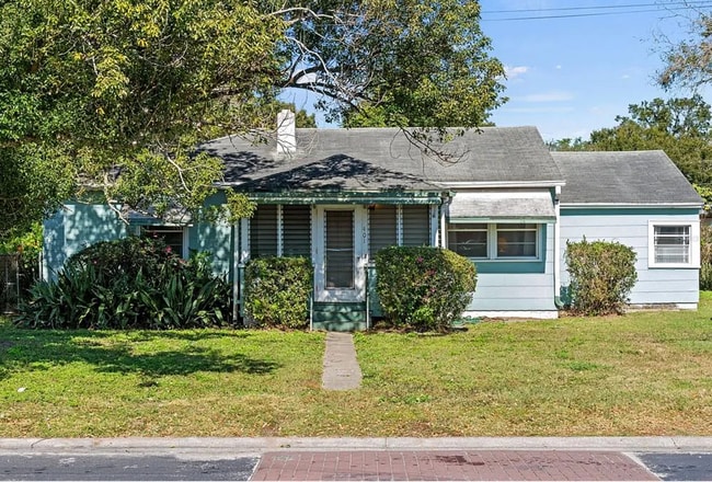 property at 401 E Jersey St