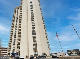 205 E Joppa Rd in Towson, MD - Building Photo