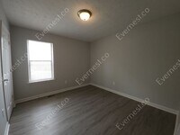 122 Hickory Trail photo'