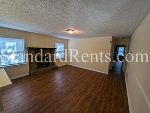 461 Booth Cir SW in Marietta, GA - Building Photo - Building Photo