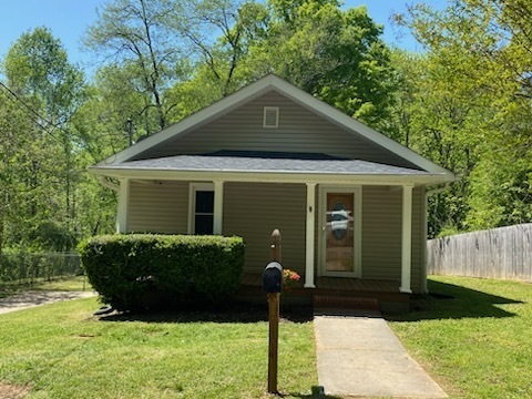 512 Brookwood Ave in Albemarle, NC - Foto de edificio