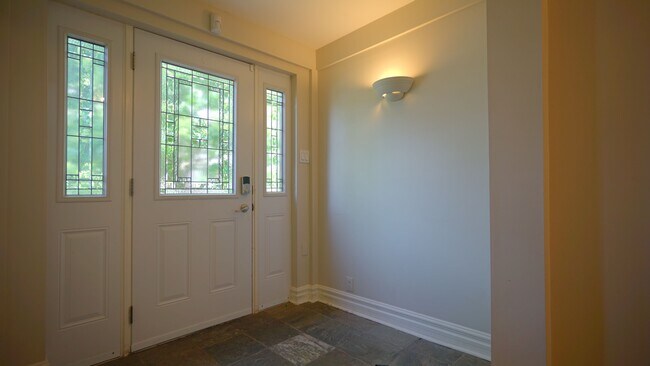 31 Burgess Ave in Toronto, ON - Building Photo - Building Photo